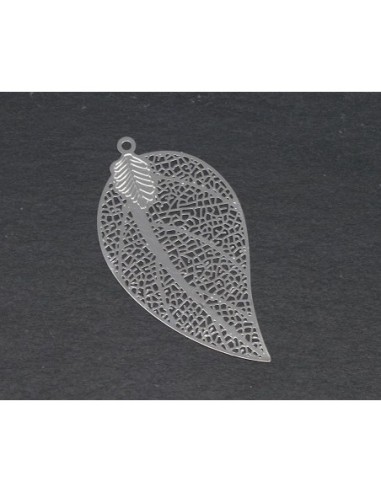 Estampe feuille argenté en filigrane très fine, légère et stylisé en métal