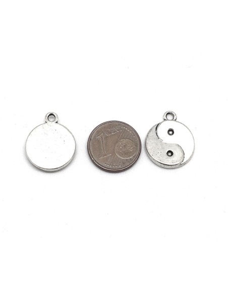 Médaillon YIN YANG argenté en métal pas cher