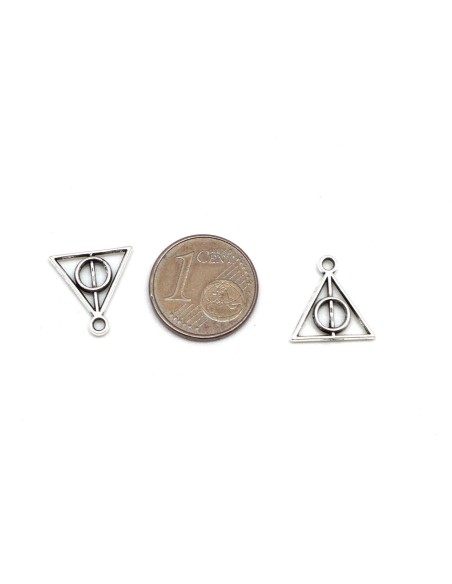 Charm triangle argenté ajouré forme géométrique 13mm en métal