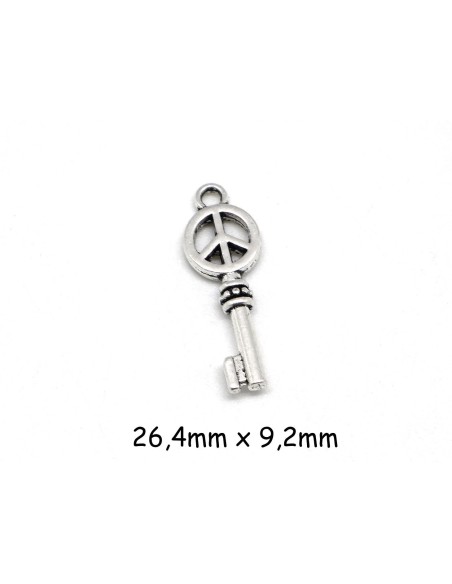 Breloque argenté pas chère clef Peace and Love en métal 26mm x 9mm