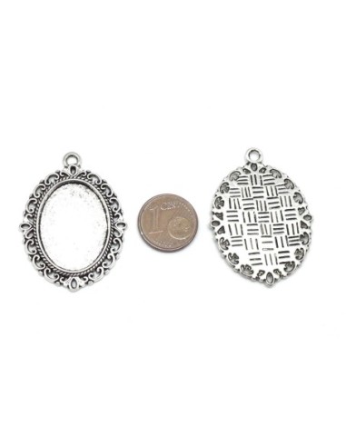 Pendentif argenté ovale pour cabochon de 25mmx18mm en métal travaillé