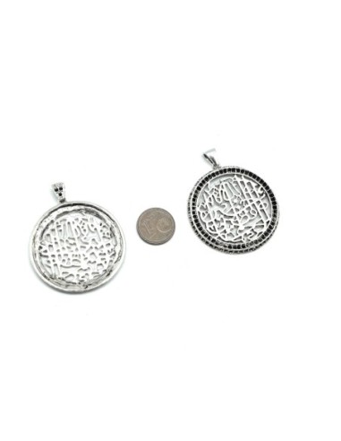 Pendentif  médaillon en métal argenté pas cher ajouré travaillé style ethnique 48mm