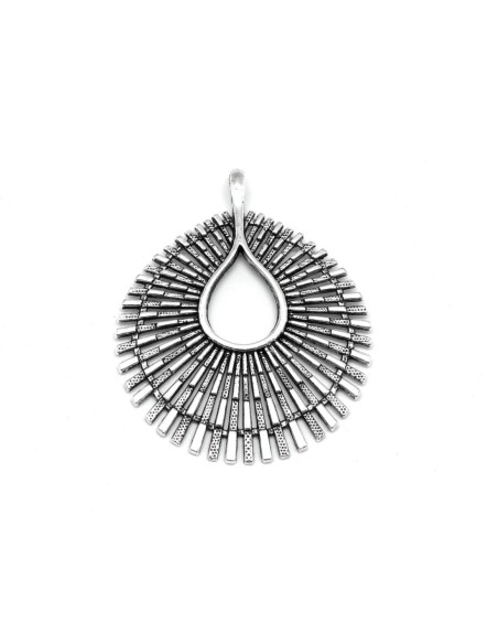 grand pendentif éventail argenté en métal travaillé ajouré 67mm