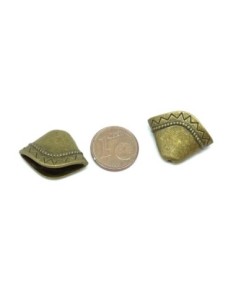 Embout calotte, coupelle en métal de couleur bronze travaillé style ethnique 2