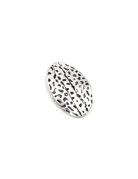 perle ovale argenté tourbillon en métal martelé