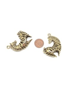 Pendentif zèbre en métal doré pâle, bronze travaillé 2