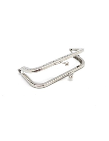 Fermoir sac en métal argenté 10cm avec attache sur un côté clic clac