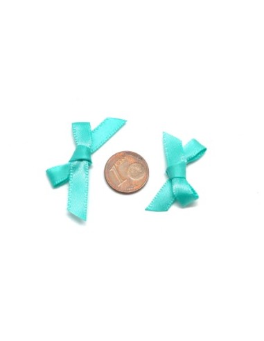 Petit noeud en ruban de 7mm satiné vert pastel