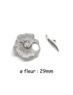 Fermoir crochet toggle fleur en métal argenté travaillé 29mm