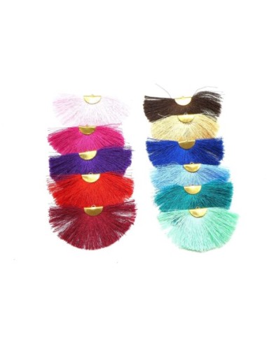 Pendentif pompon éventail vert pastel brillant satiné 9cm