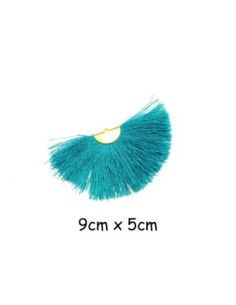 Pompons éventail vert canard, pendentif pompon demi lune 9cm x 5cm brillant satiné