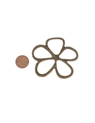 Perle connecteur pendentif fleur 5 pétales en métal de couleur bronze 53mm x 56mm