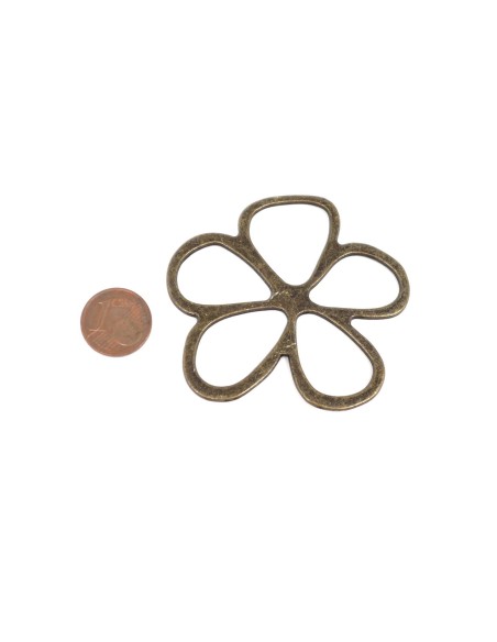 Perle connecteur pendentif fleur 5 pétales en métal de couleur bronze 53mm x 56mm