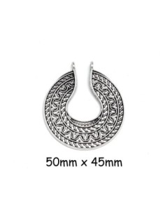 Pendentif arrondi en métal argenté travaillé style ethnique 50mm