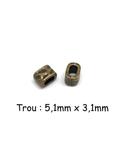 Perle Slide pour lanière cuir de 5mm martelé en métal de couleur bronze