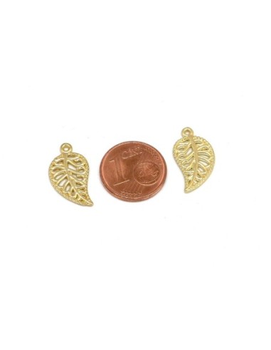 Pendentif feuille ajouré en métal doré zamak