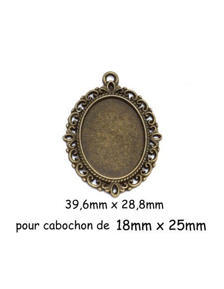 Pendentif bronze ovale en métal travaillé fresque pour cabochon de 25mmx18mm