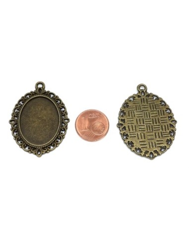 Pendentif ovale bronze en métal travaillé fresque pour cabochon de 25mmx18mm