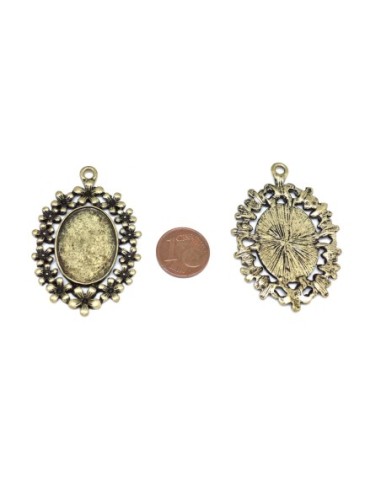 Charm ovale orné de fleurs pour cabochon de 24mmx17mm en métal doré pâle
