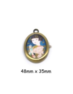 Pendentif montre Geisha Japonaise en métal de couleur bronze style rétro
