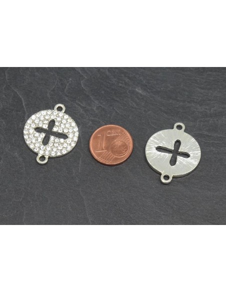 Perle de jonction Croix en métal argenté et strass brillant incolore