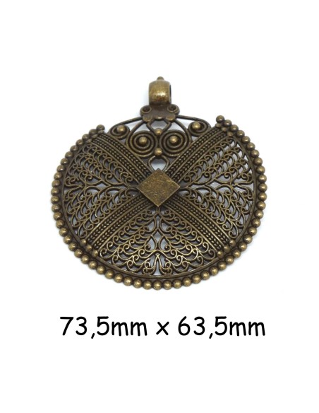 Grand Pendentif style ethnique en métal travaillé filigrane de couleur bronze