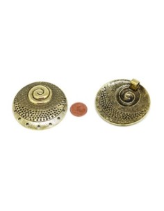 Pendentif connecteur style ethnique en métal doré pâle travaillé 2
