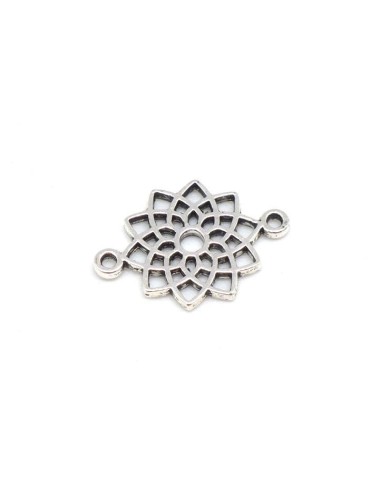 Petite Perle connecteur rosace étoile en métal argenté travaillé