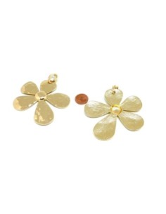 Grand pendentif fleur doré en métal 2