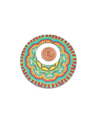 Pendentif créole en bois motif mandala rosace dominante vert anis, jaune et rose