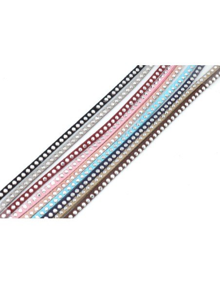 Lacet daim synthétique gris clair avec strass argenté - aspect daim