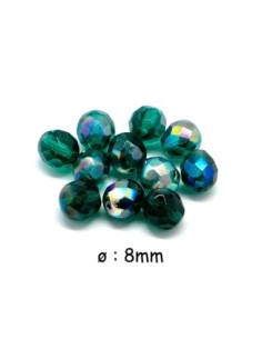 Perle à facette en verre 8mm de couleur vert émeraude irisé avec reflet