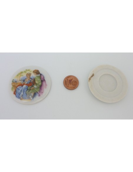 Cabochon rond vintage en porcelaine romantisme 42mm