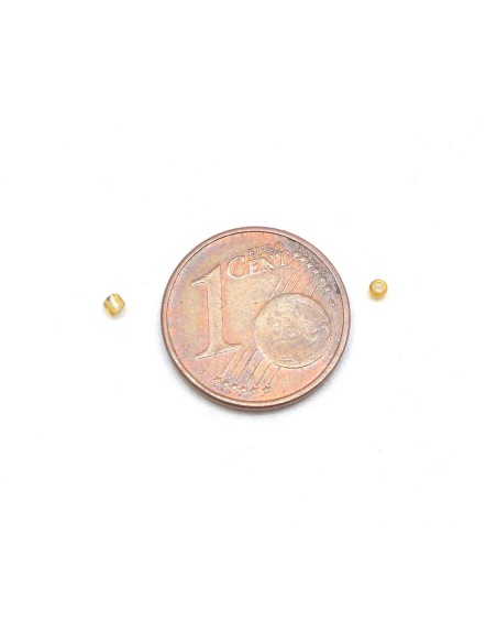 Perle de rocaille doré 1,5mm pour broderie
