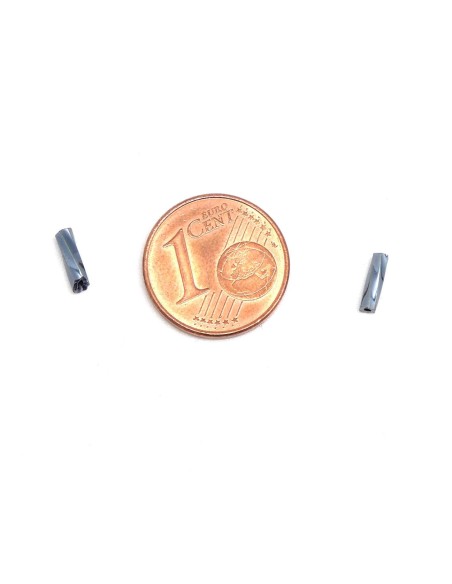 Petite perle de rocaille tube torsadé 7mm gris hématite brillant pour broderie