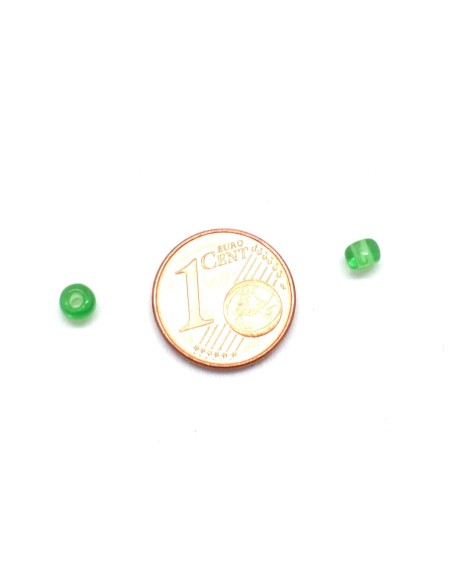 Perle de rocaille vert 4mm pour tressage et macramé