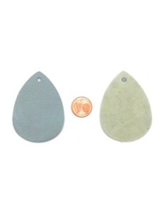 Pendentif cuir de couleur bleu gris clair en forme de goutte 2