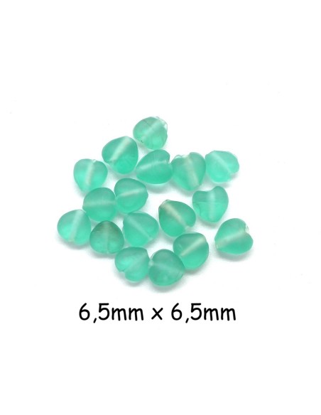 Perle coeur en verre de couleur vert d'eau givrée