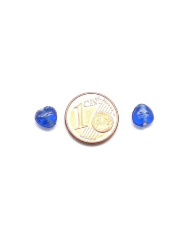 Perle en verre forme coeur bleu saphir transparent pour création