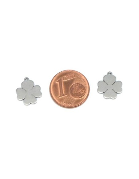 Petit pendentif trèfle à 4 feuilles argenté en acier inox pour bijoux Petit pendentif trèfle à 4 feuilles argenté en acier inox pour bijoux
