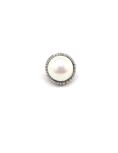 Perle poussoir avec cabochon rond blanc nacré style perle de culture