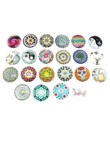 Sautoir avec pendentif rond en verre motif mandala