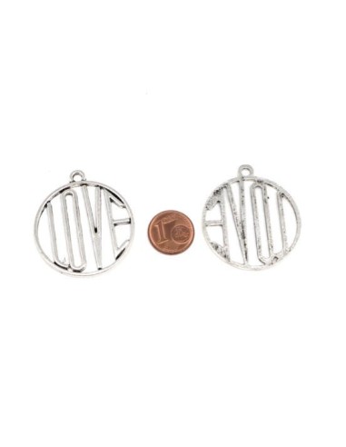 Pendentif Love en métal argenté pas cher