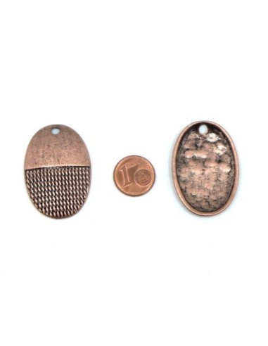 Pendentif cuivré ovale pas cher en métal lisse et texturé