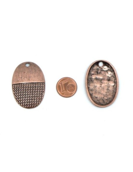 Pendentif cuivré ovale pas cher en métal lisse et texturé