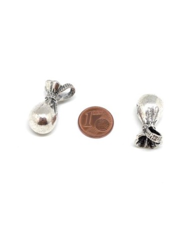 Pendentif jarre en métal argenté pas cher