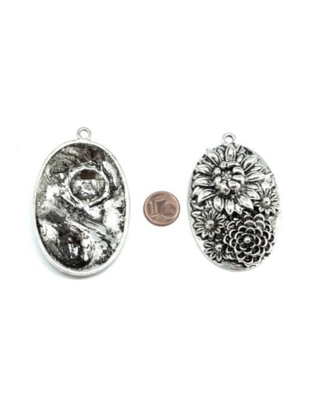 Pendentif  médaillon bouquet de fleurs argenté en métal pas cher