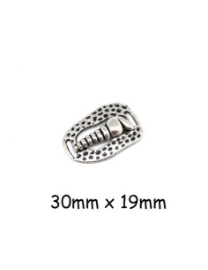 Perle connecteur coquillage en métal argenté martelé