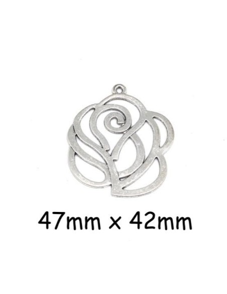 Pendentif fleur argenté en métal ajouré pas cher