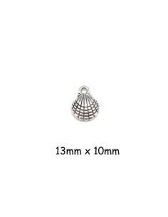 Breloque coquille Saint Jacques argenté en métal